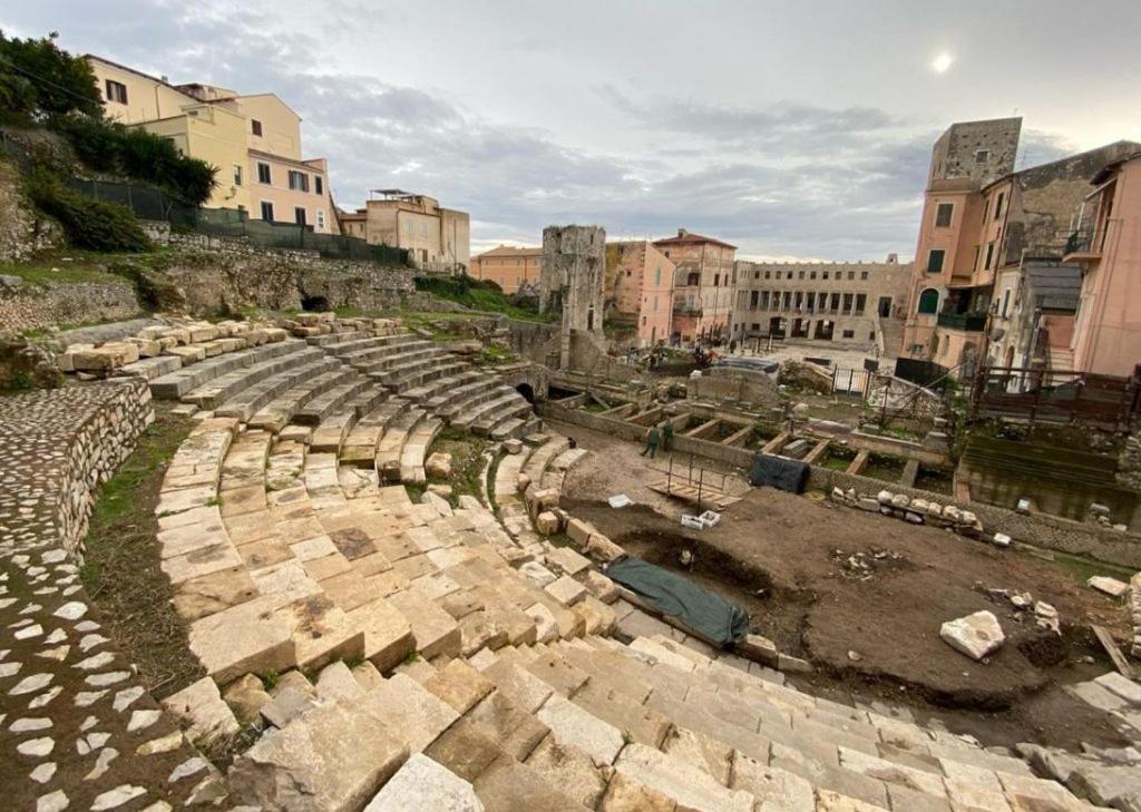Luxury Suite - Teatro Romano - Duomo - Centro Storico Wi-Fi Terracina Zewnętrze zdjęcie
